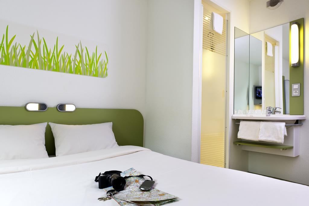 Ibis Budget Lyon Est Chaponnay Room photo