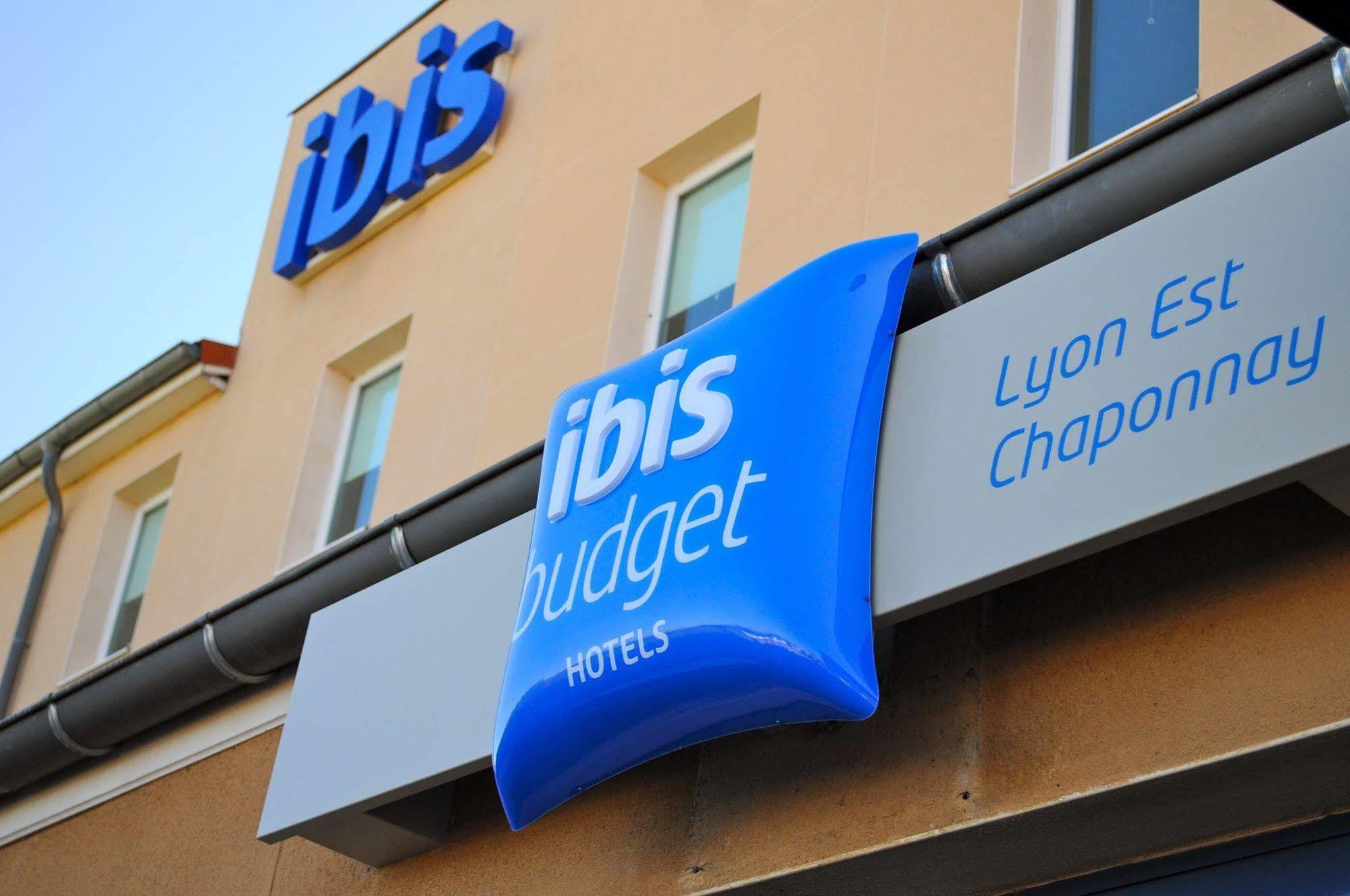 Ibis Budget Lyon Est Chaponnay Exterior photo