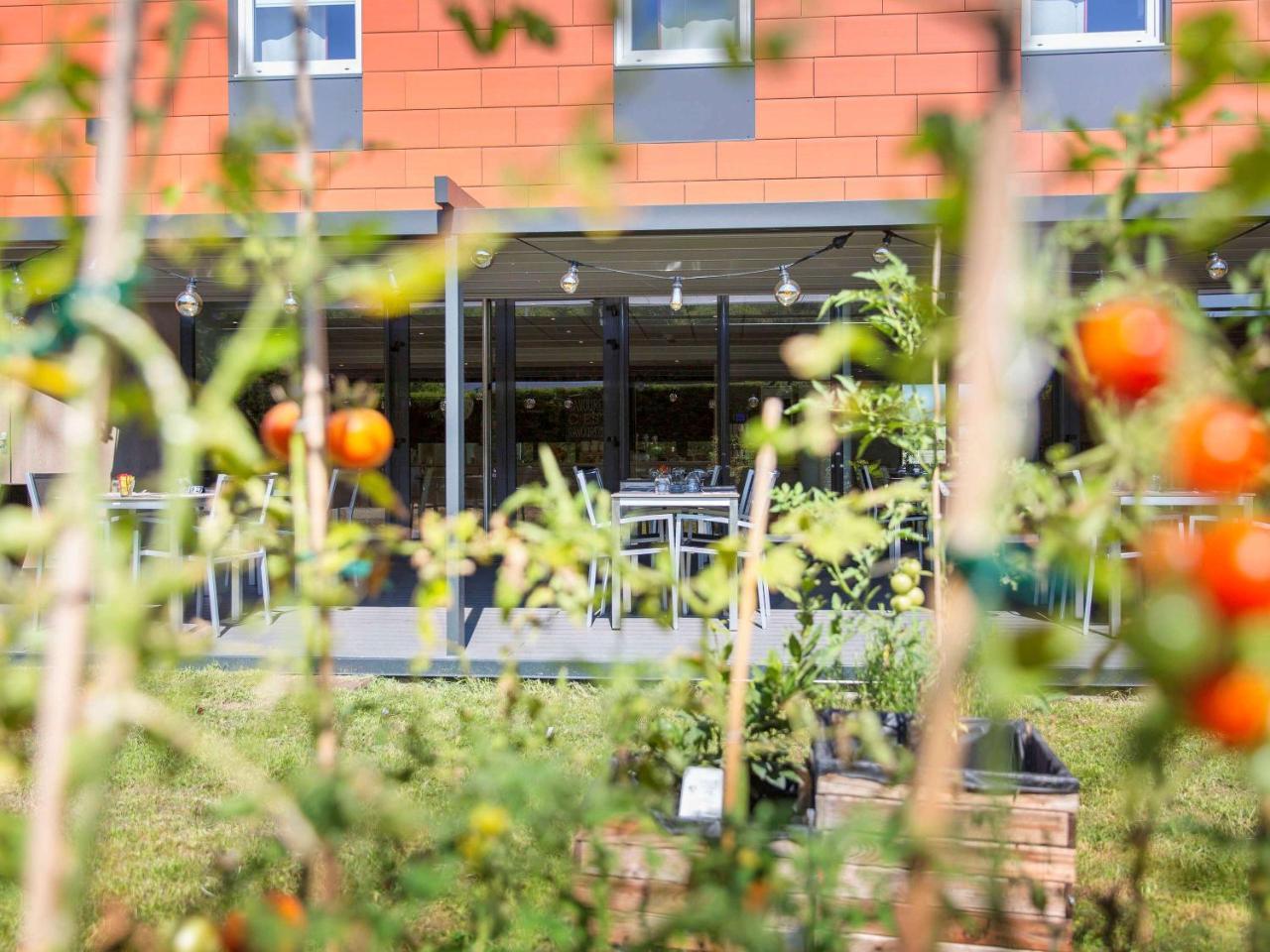 Ibis Budget Lyon Est Chaponnay Exterior photo