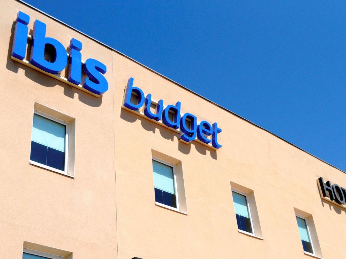 Ibis Budget Lyon Est Chaponnay Exterior photo